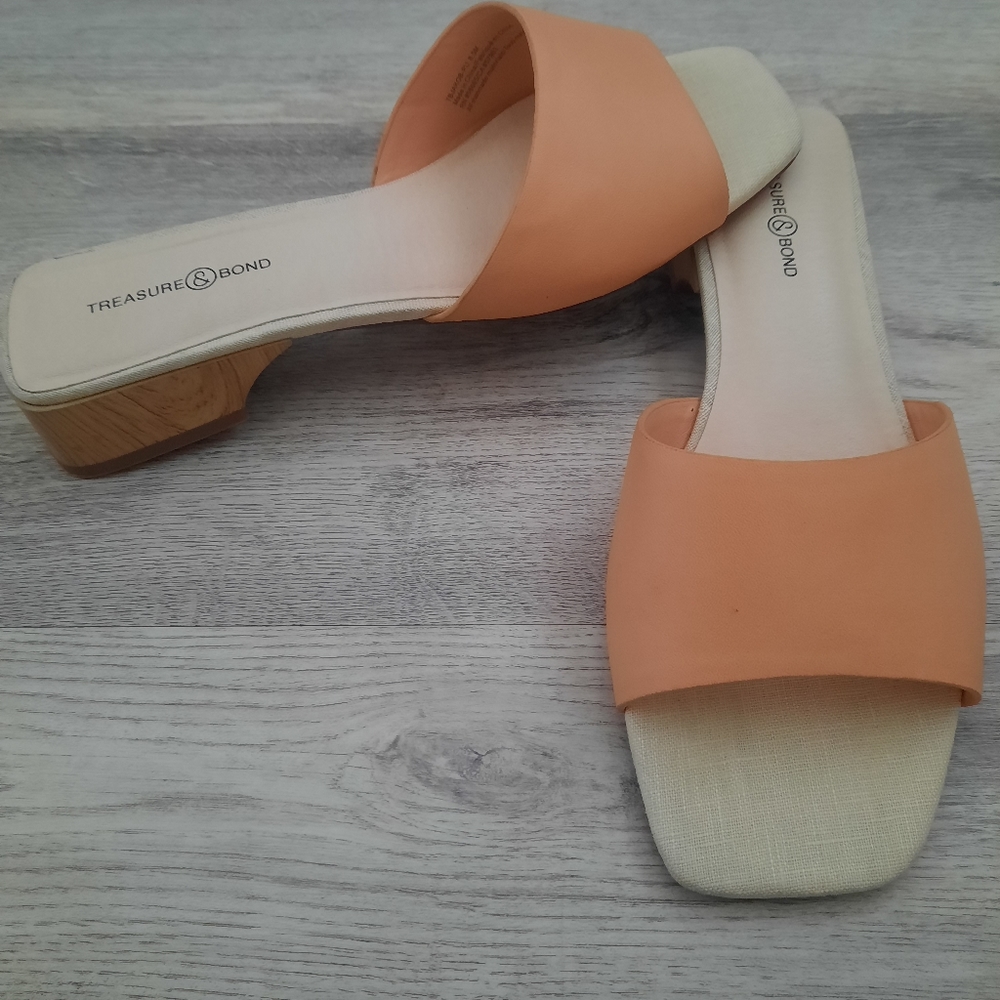 Peach Open Toed Sandals